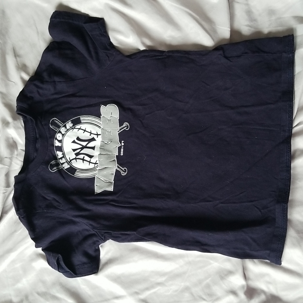 Kids New York Yankees tshirt size large